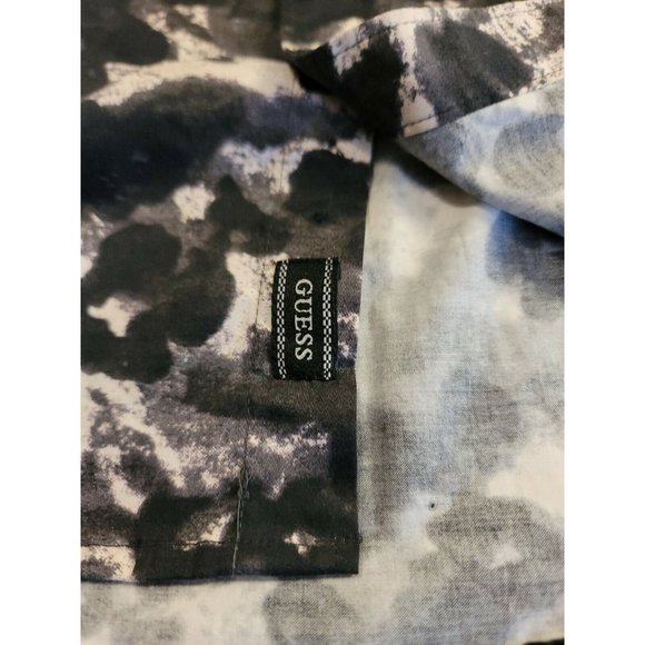 Guess Slim Fit Longsleeve Luxe Sz XS Animal Block Print Button Up Shirt - Picture 6 of 8